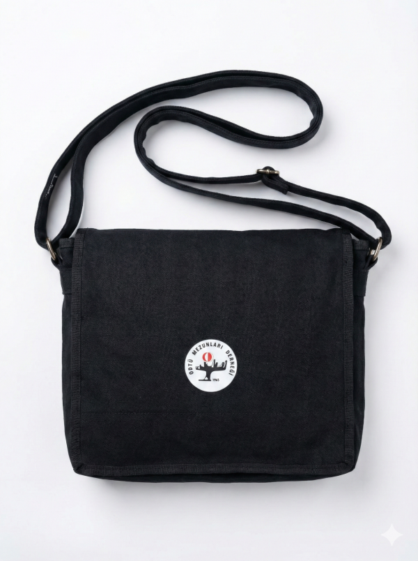 Siyah Postacı Çantası